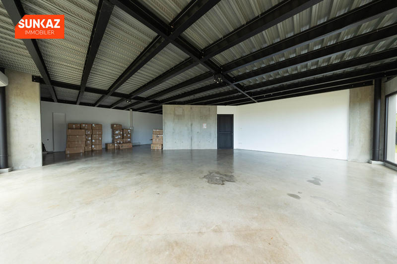 Local d'activités - 85 m²