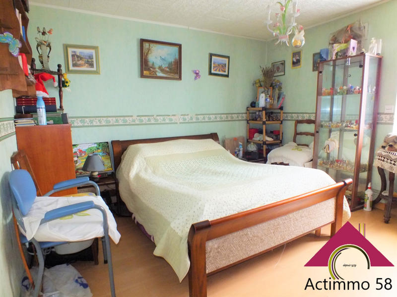 Maison - 140 m² - 9 pièces