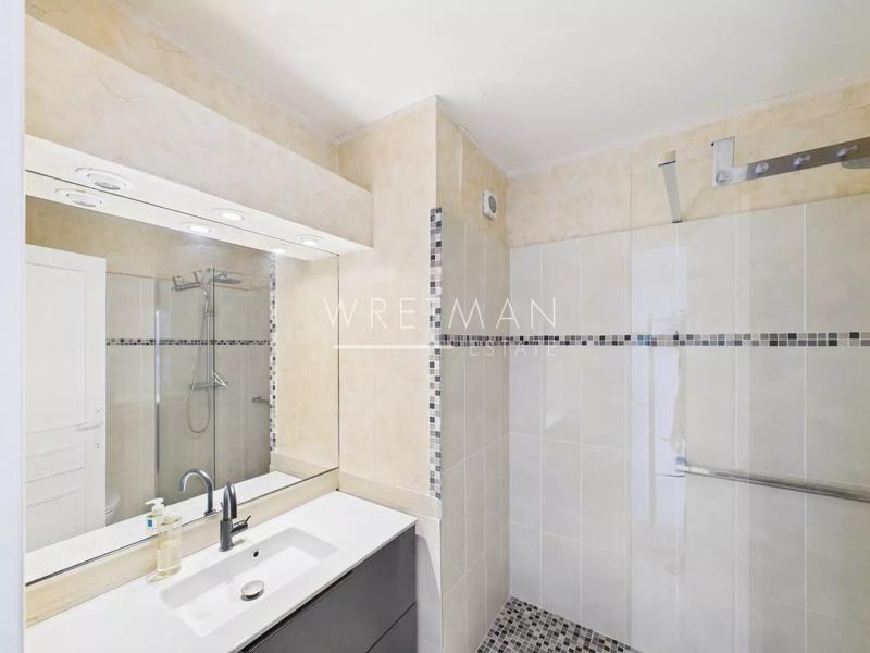 Appartement - 95 m² - 4 pièces