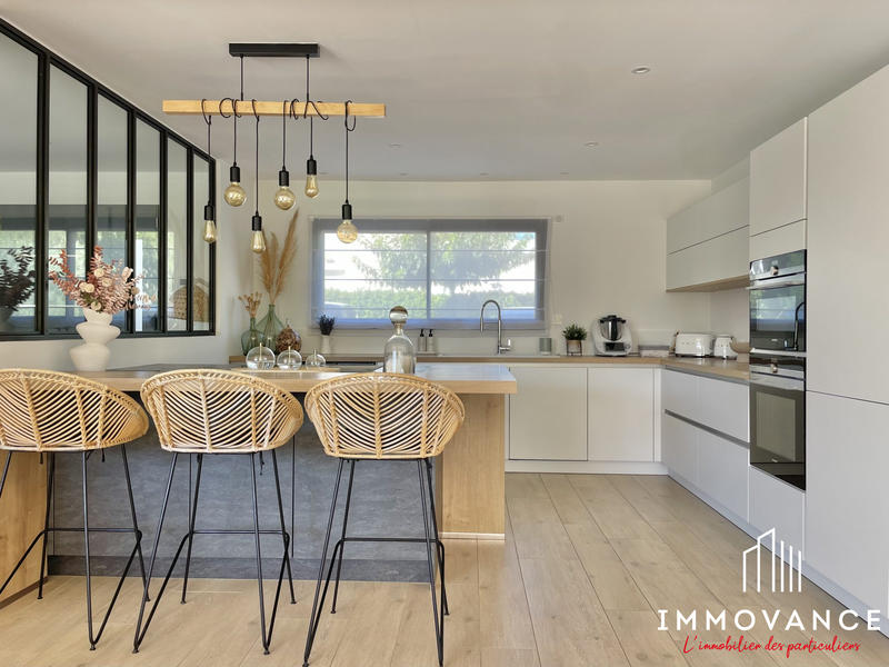 Villa - 190 m² - 6 pièces