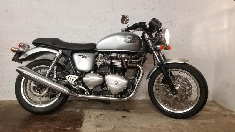 Triumph Thruxton 900 triumph gris 0900 540