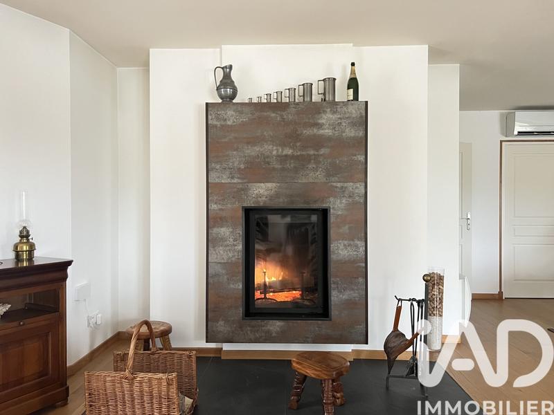 Maison - 280 m² - 6 pièces