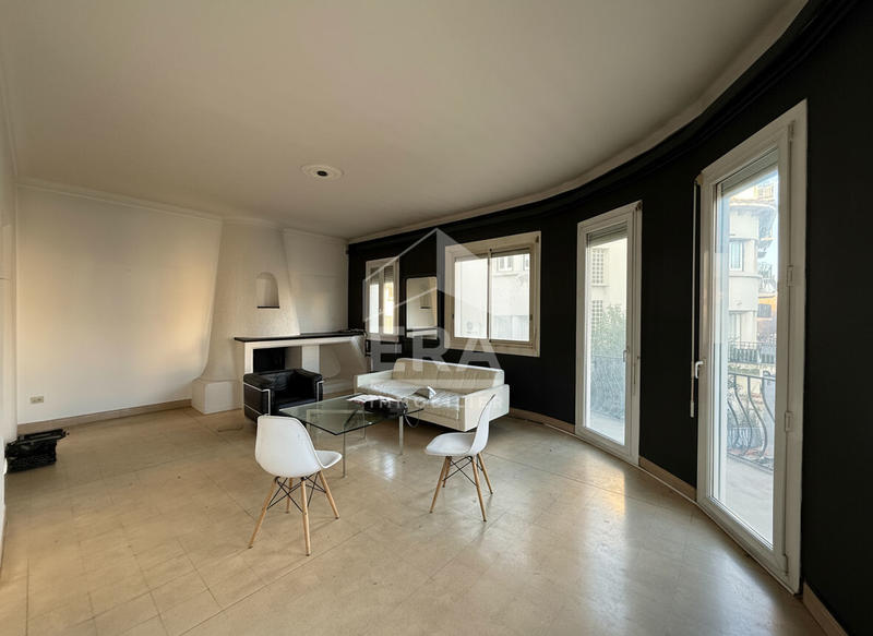 Immeuble - 13 pièces