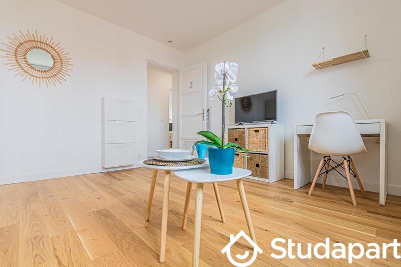 Chambre - 12 m² - 1 pièce