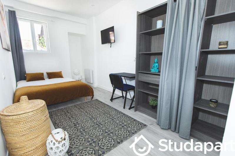 Chambre - 17 m² - 1 pièce