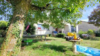 Maison - 260 m² - 5 pièces