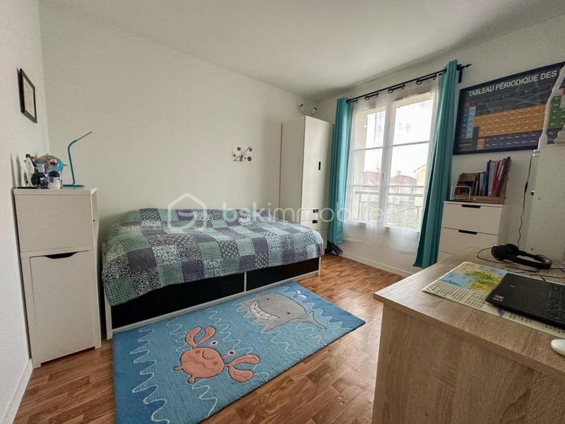 Maison - 92 m² - 5 pièces