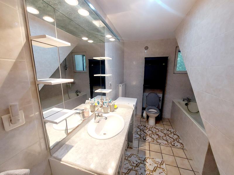 Maison - 110 m² - 4 pièces