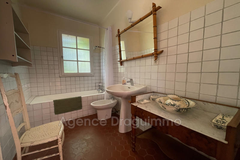 Villa - 201 m² - 8 pièces