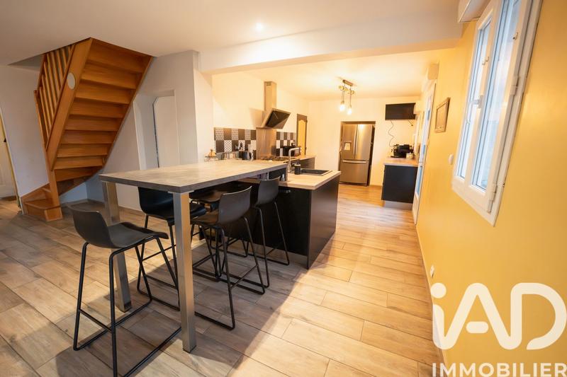Maison - 179 m² - 9 pièces