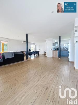 Maison - 189 m² - 5 pièces