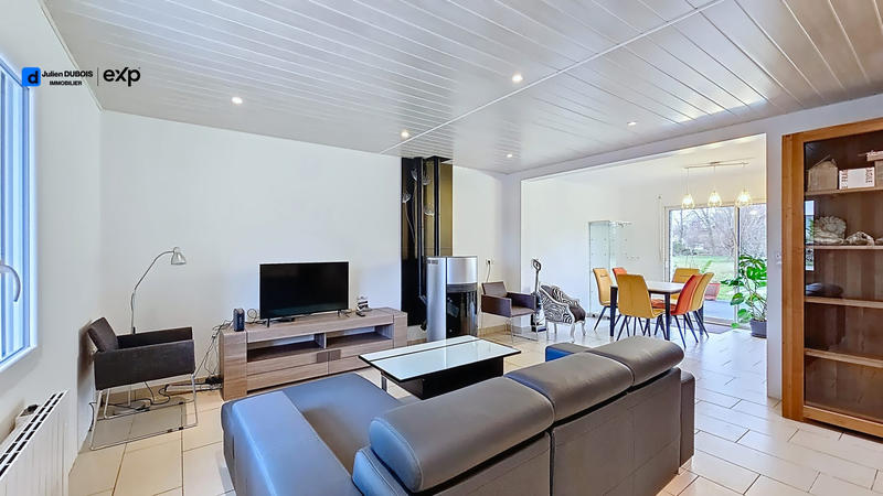 Maison - 260 m² - 12 pièces