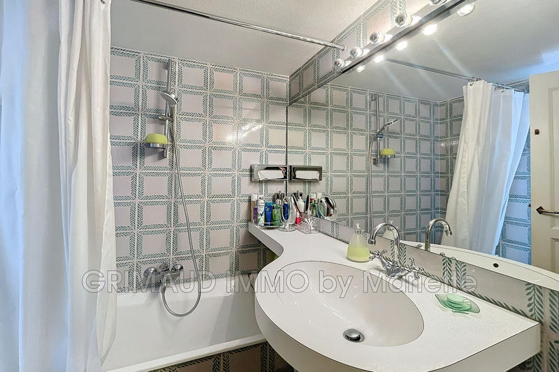 Maison - 77 m² - 5 pièces