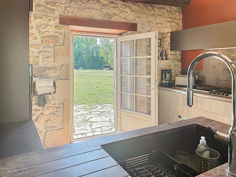 Propriété - 473 m² - 15 pièces