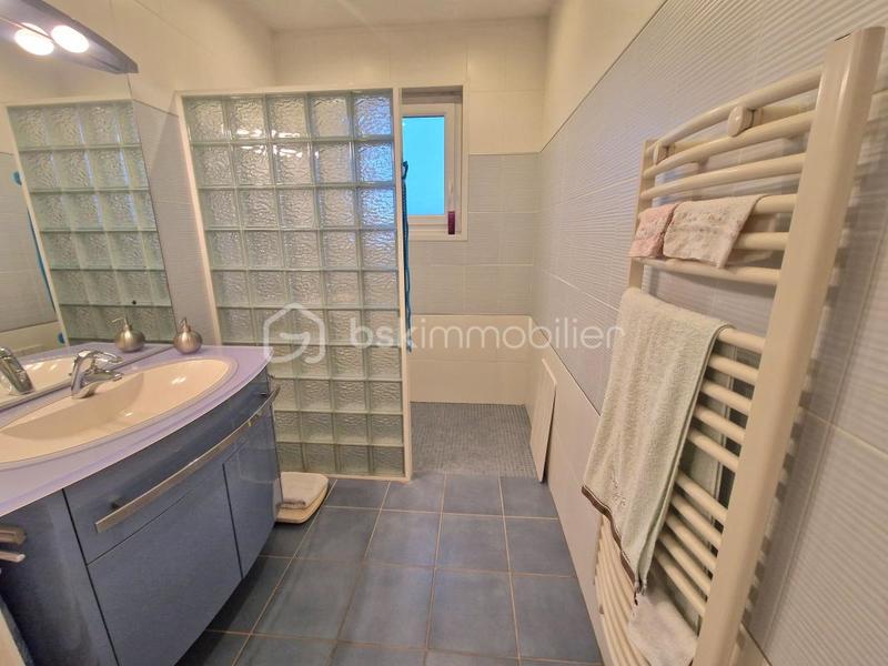 Maison traditionnelle - 116 m² - 6 pièces