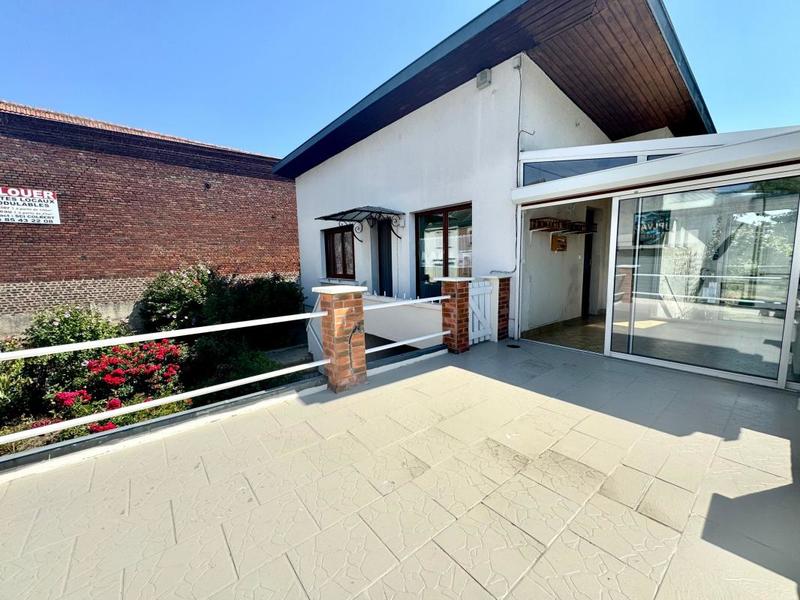 Maison - 90 m² - 3 pièces