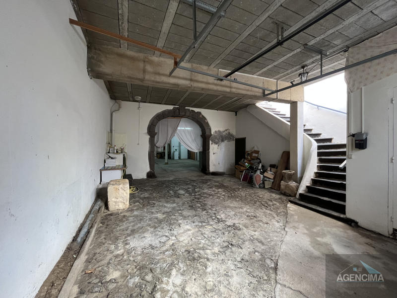 Maison - 184 m² - 7 pièces