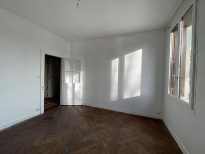 Maison - 95 m² - 6 pièces