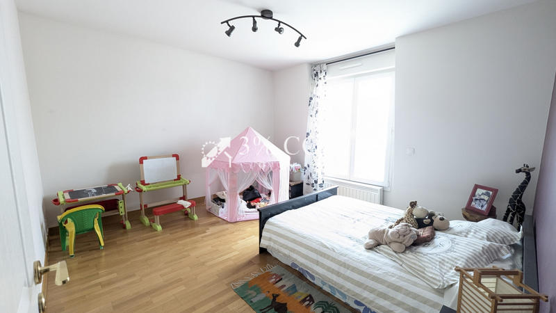 Appartement - 117 m² - 5 pièces