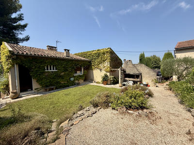 Maison - 400 m² - 9 pièces