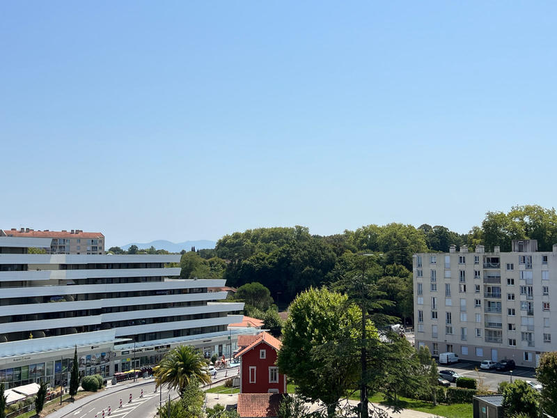 Appartement - 99 m² - 4 pièces