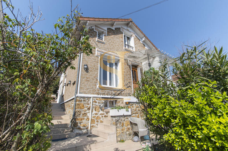 Maison - 115 m² - 7 pièces