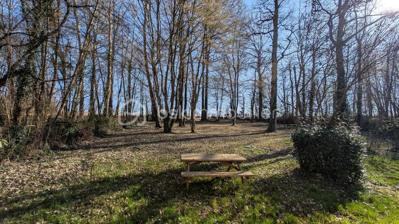 Maison traditionnelle - 170 m² - 8 pièces