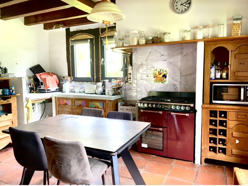 Propriété - 320 m² - 10 pièces