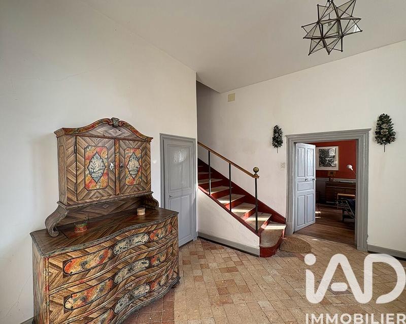 Maison - 292 m² - 9 pièces