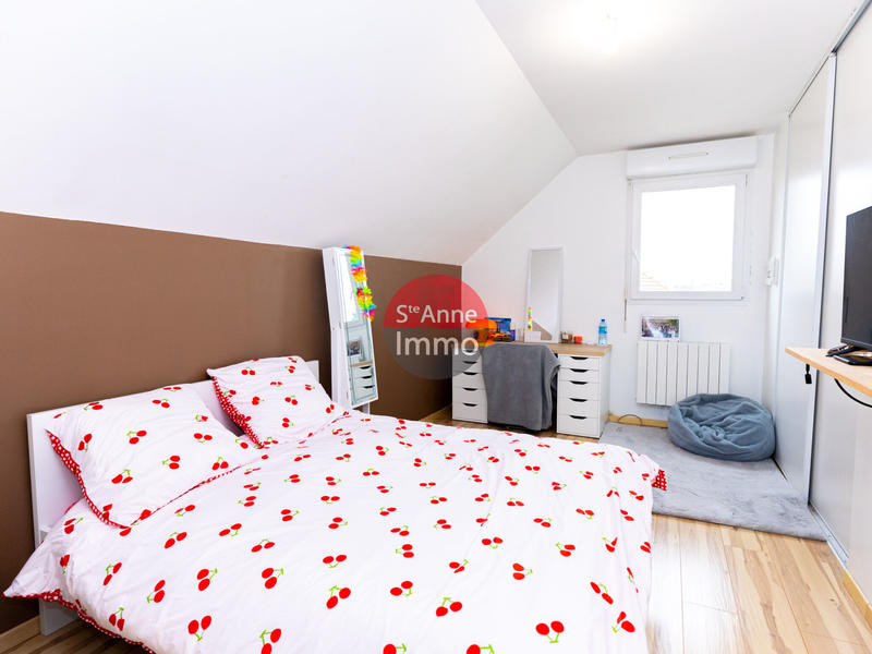 Maison - 159 m² - 7 pièces