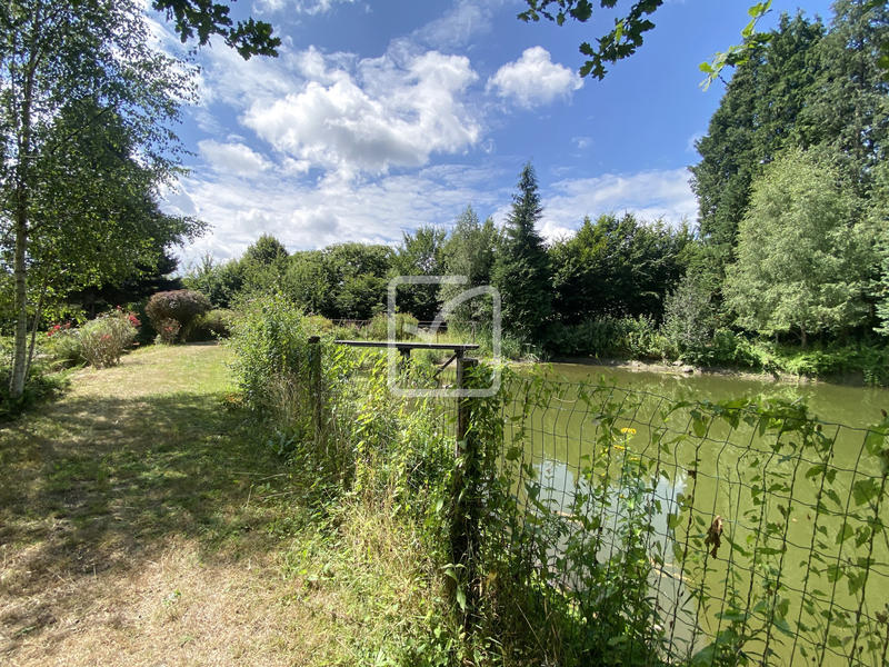 Propriété - 250 m² - 11 pièces