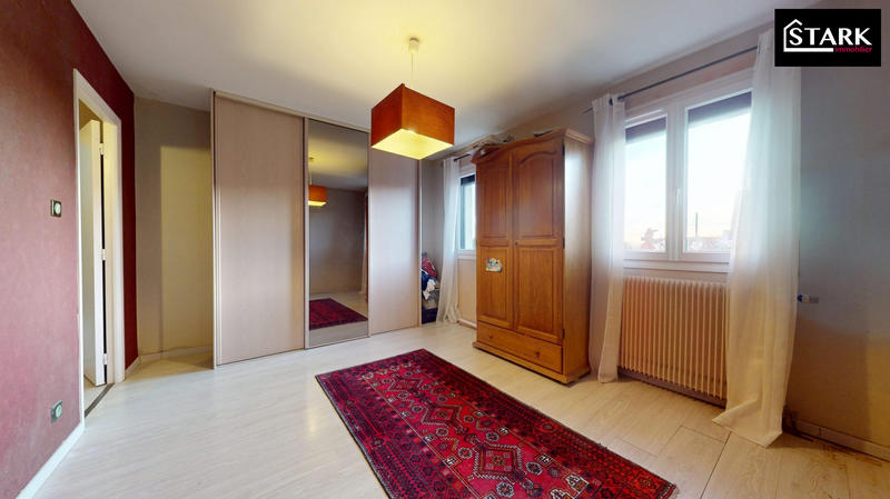 Maison - 109 m² - 6 pièces
