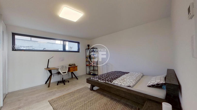 Maison - 215 m² - 6 pièces