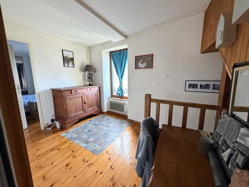 Maison - 136 m² - 2 pièces