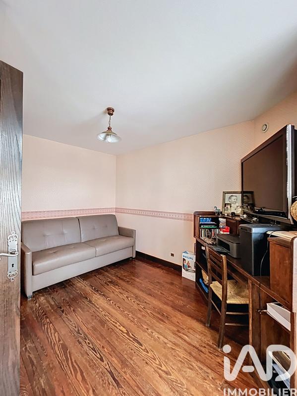 Maison - 235 m² - 7 pièces