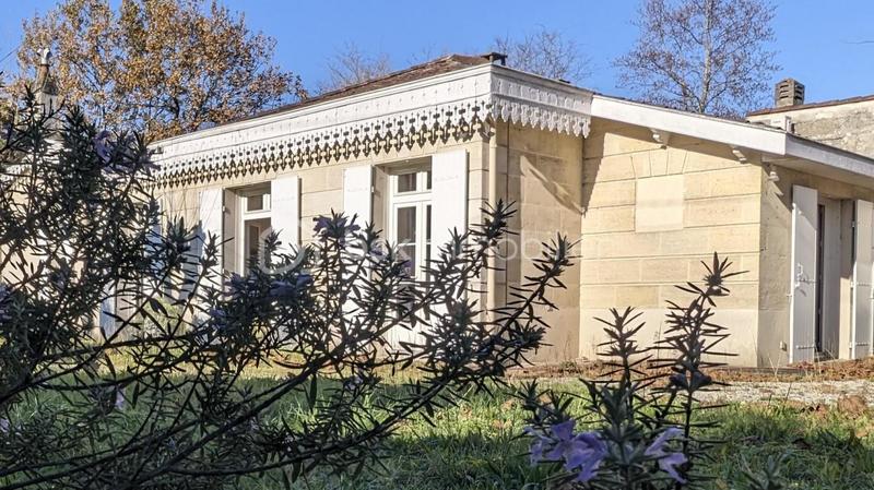 Demeure - 139 m² - 5 pièces