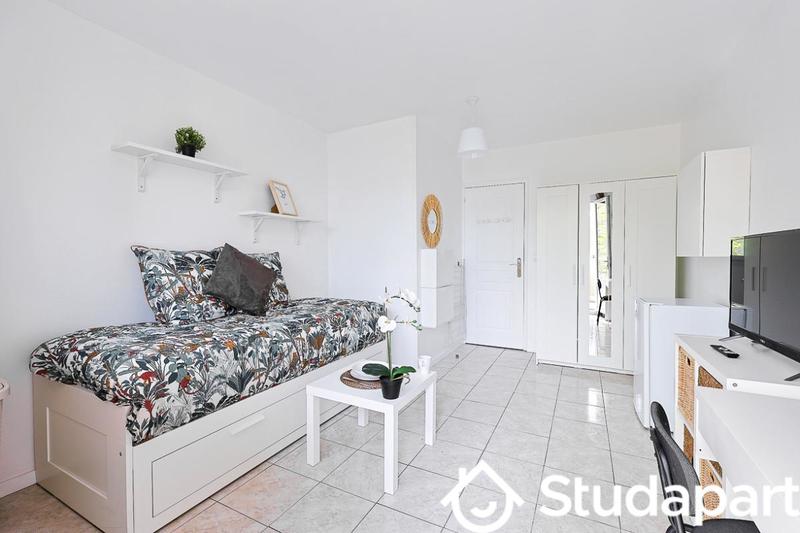 Chambre - 10 m² - 1 pièce