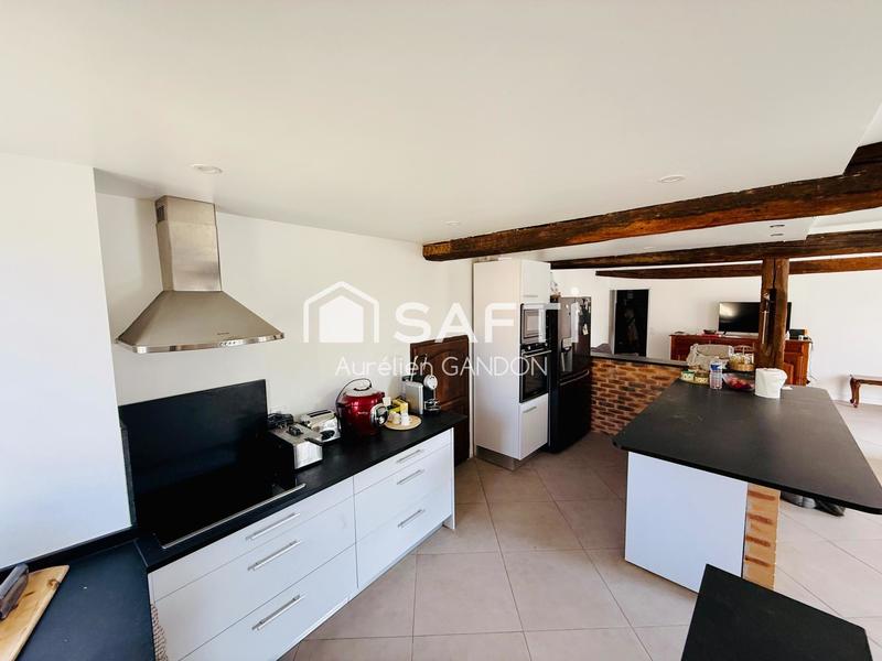 Maison - 130 m² - 8 pièces