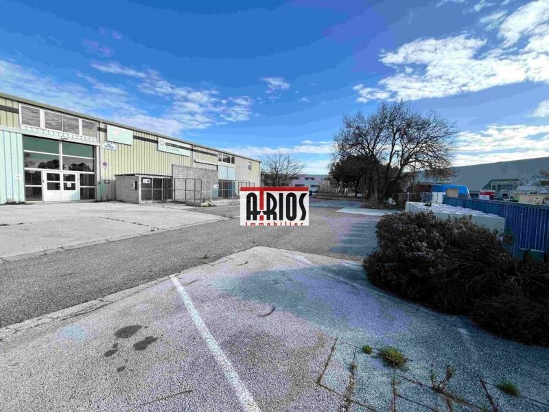 Local d'activité / Entrepôt - 1 710 m²