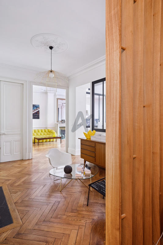 Appartement - 145 m² - 4 pièces