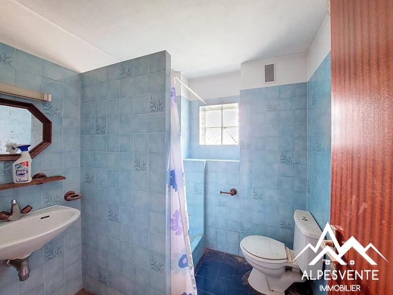 Maison - 225 m² - 10 pièces