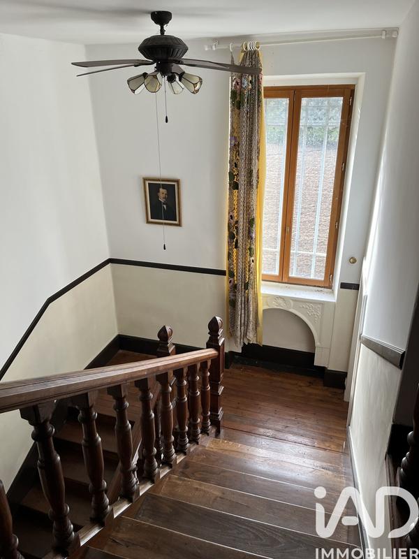 Maison - 423 m² - 15 pièces