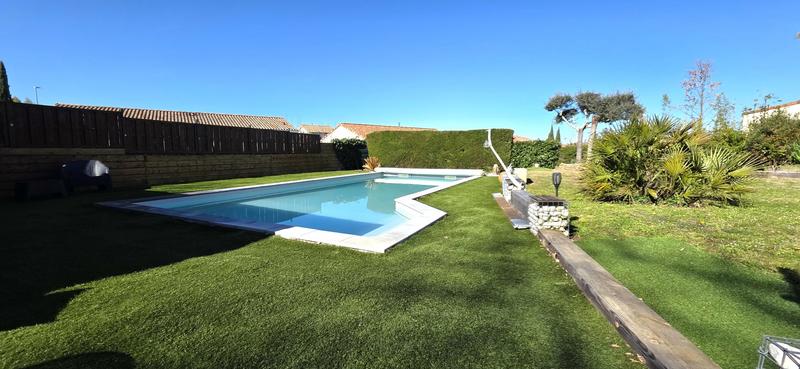 Maison - 180 m² - 7 pièces