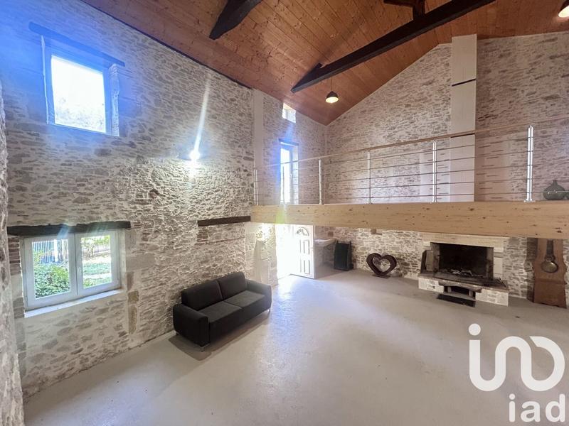 Maison - 215 m² - 8 pièces