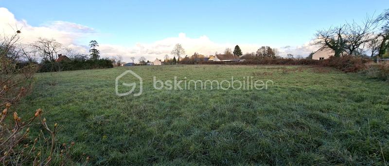 Terrain constructible - 3 200 m²