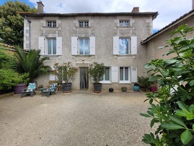 Maison - 139 m² - 5 pièces