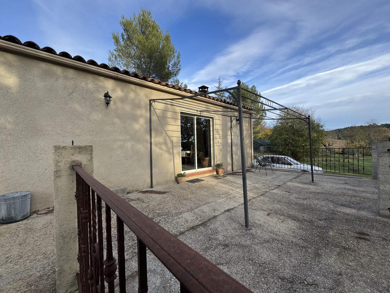 Villa - 182 m² - 6 pièces