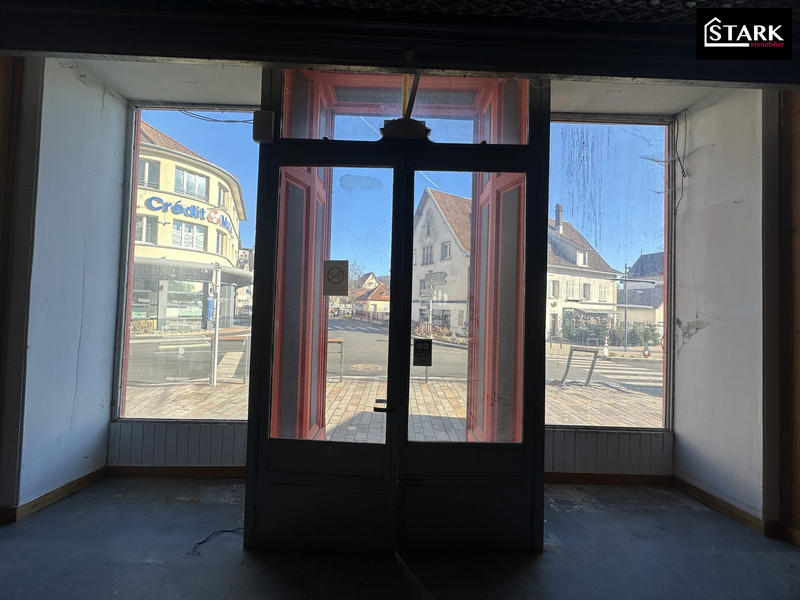 Local commercial - 76 m² - 3 pièces