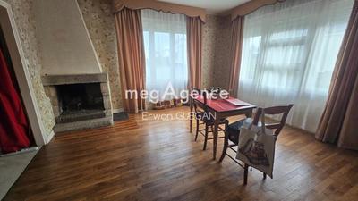 Maison - 154 m² - 8 pièces