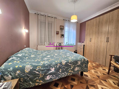 Maison - 183 m² - 10 pièces